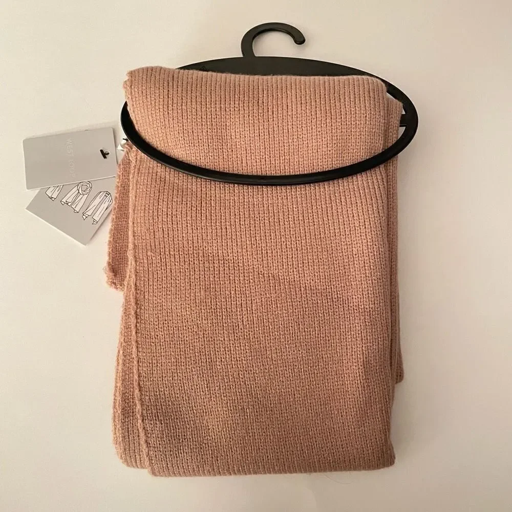 NWT Gorgeous West Loop Beige / Tan Men’s Knit Scarf New